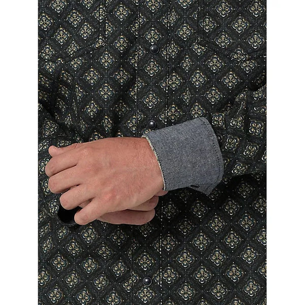 MEN'S WRANGLER RETRO PREMIUM WESTERN SNAP PRINT SHIRT IN NAVY FILIGREE