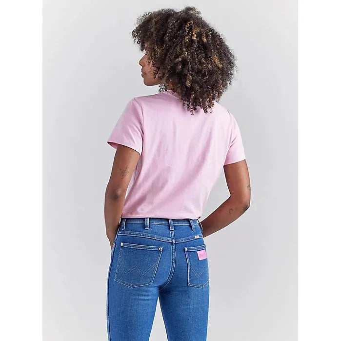 WRANGLER X BARBIE™ COWGIRL GRAPHIC REG FIT TEE IN POSITIVE PINK
