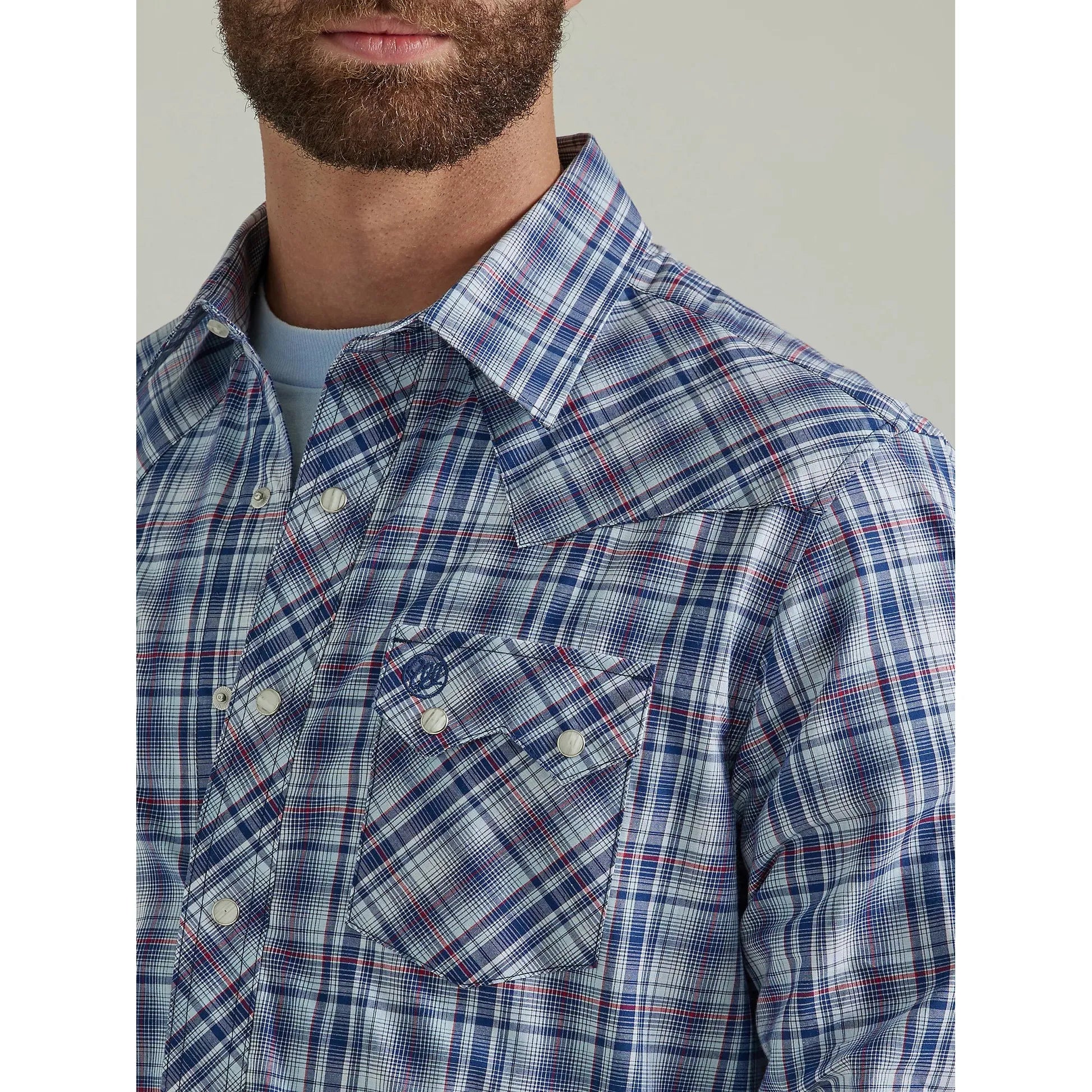 MEN'S WRANGLER RETRO® LONG SLEEVE SAWTOOTH SNAP POCKET WESTERN SHIRT IN OLE BLUE PLAID