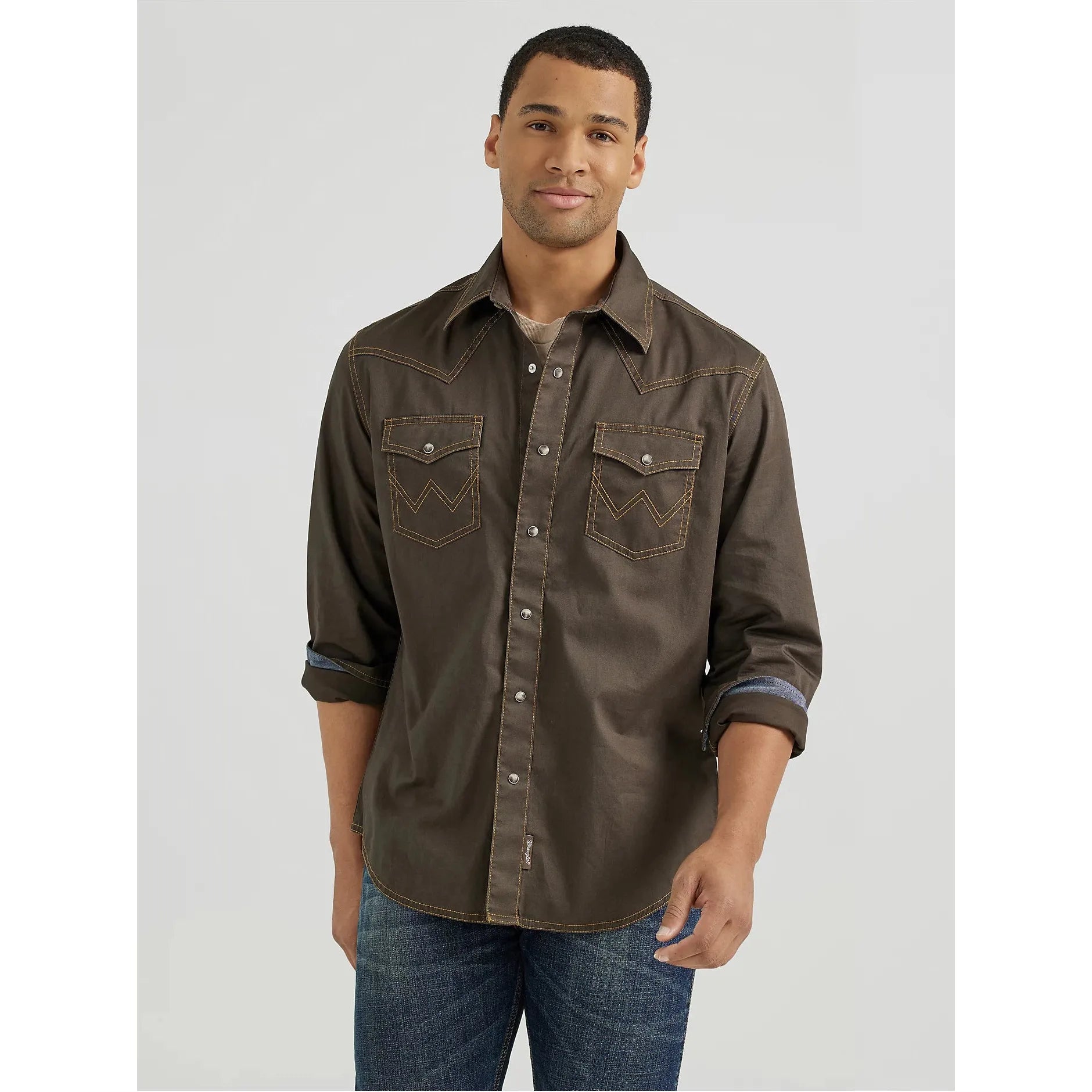 Men's Wrangler Retro Premium Western Snap Solid Shirt in Olive Black