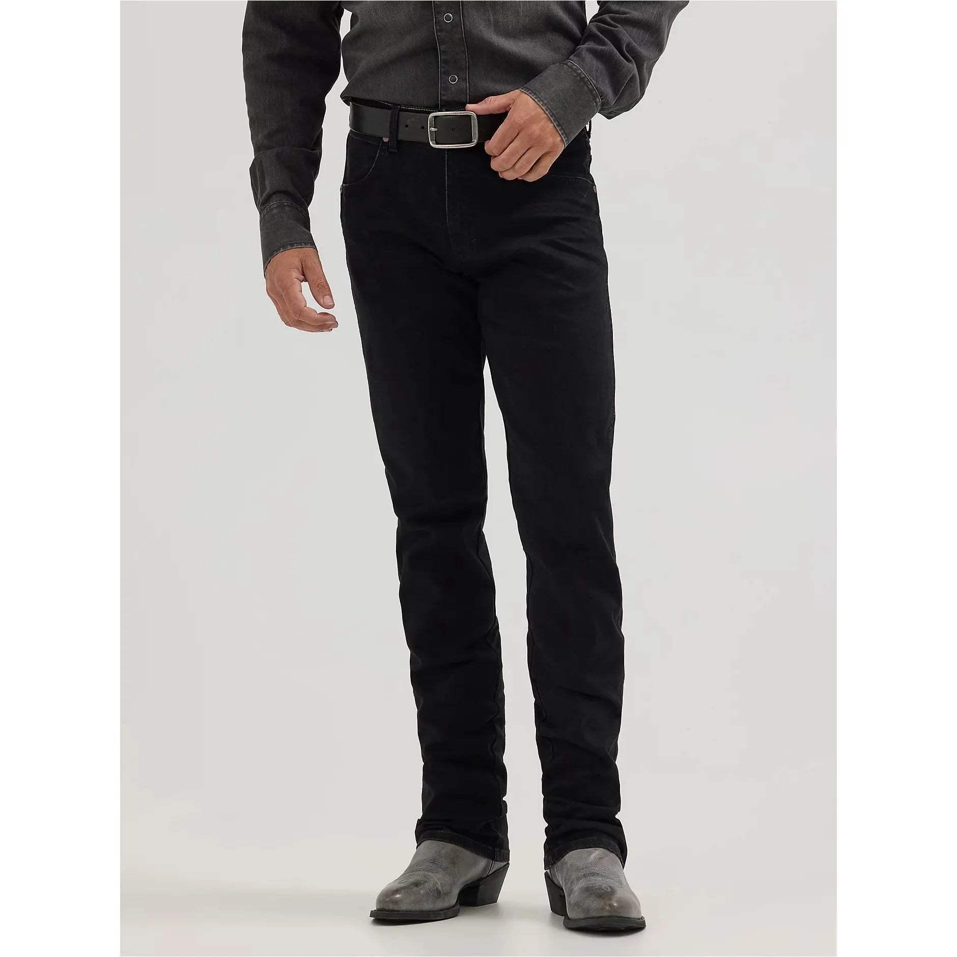 MEN'S WRANGLER RETRO® SLIM FIT STRAIGHT LEG JEAN IN BLACKWELL