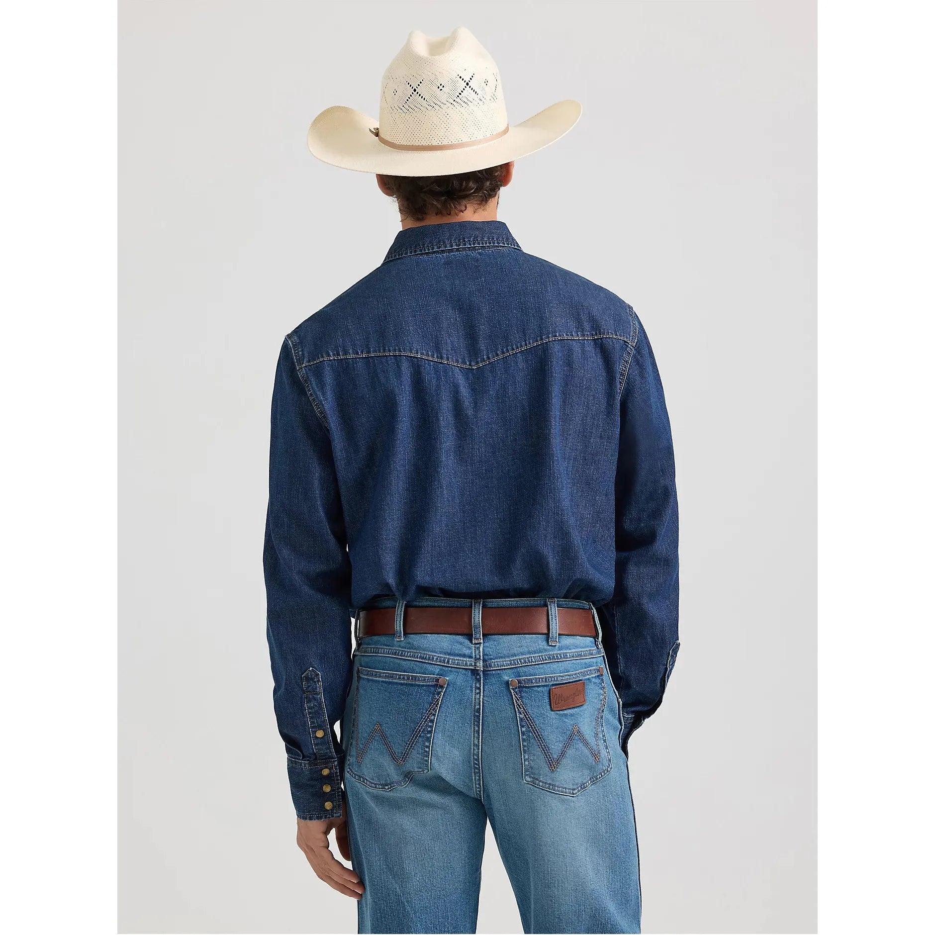 MEN'S WRANGLER® CLASSIC DENIM WESTERN SNAP SHIRT-MID WASH DENIM