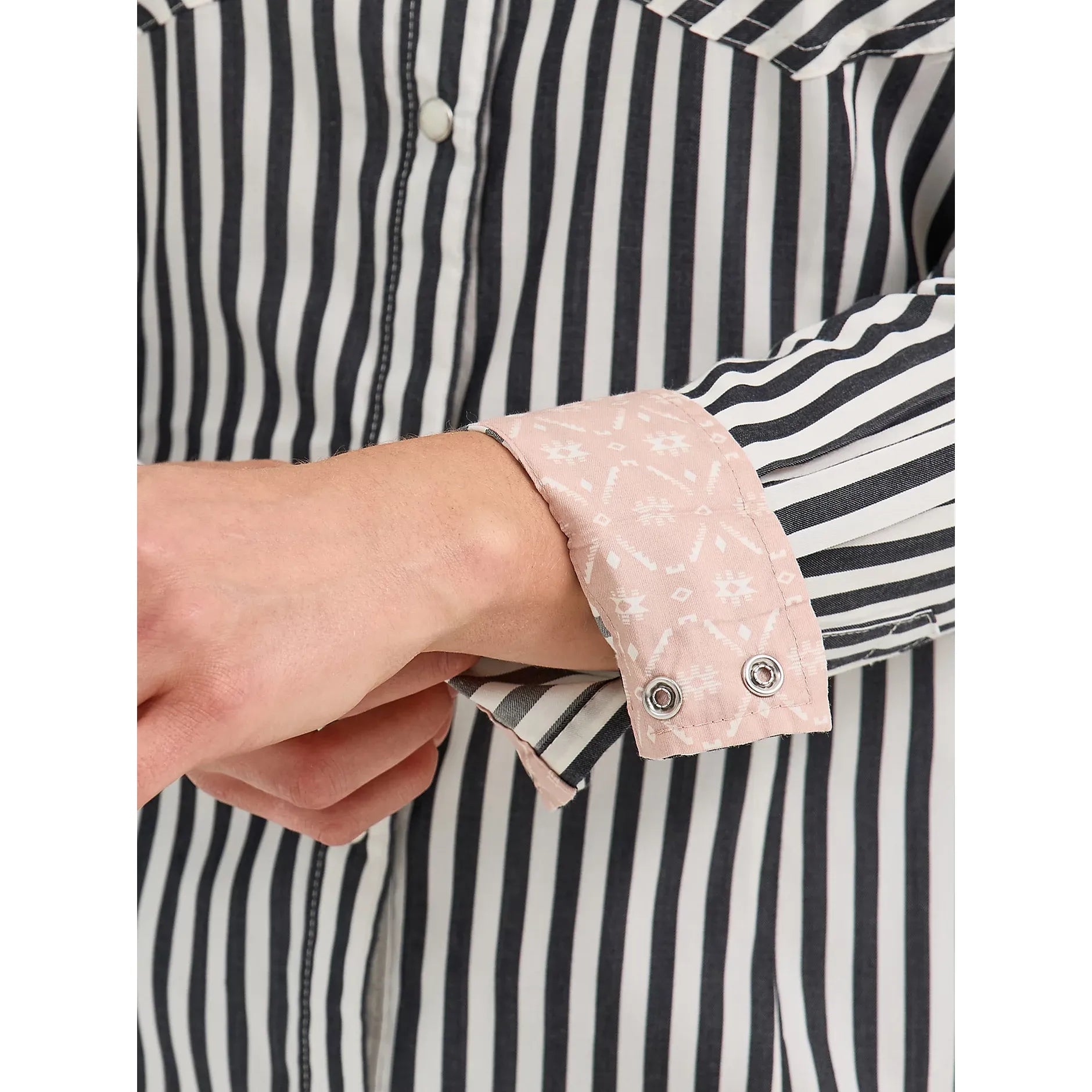 Women's Wrangler All Occasion Western Snap Shirt-Slate Strip