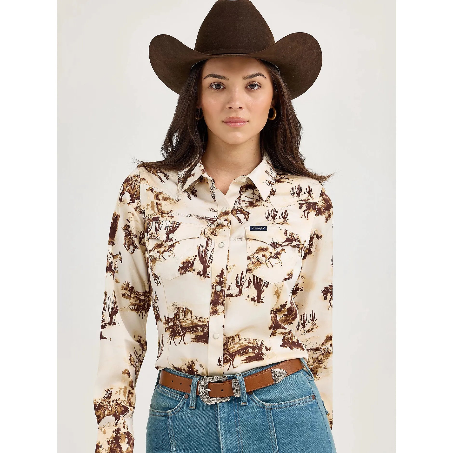 Women's Wrangler Bold Bucking Cowboy Western Snap Shirt-Cacti/Cream