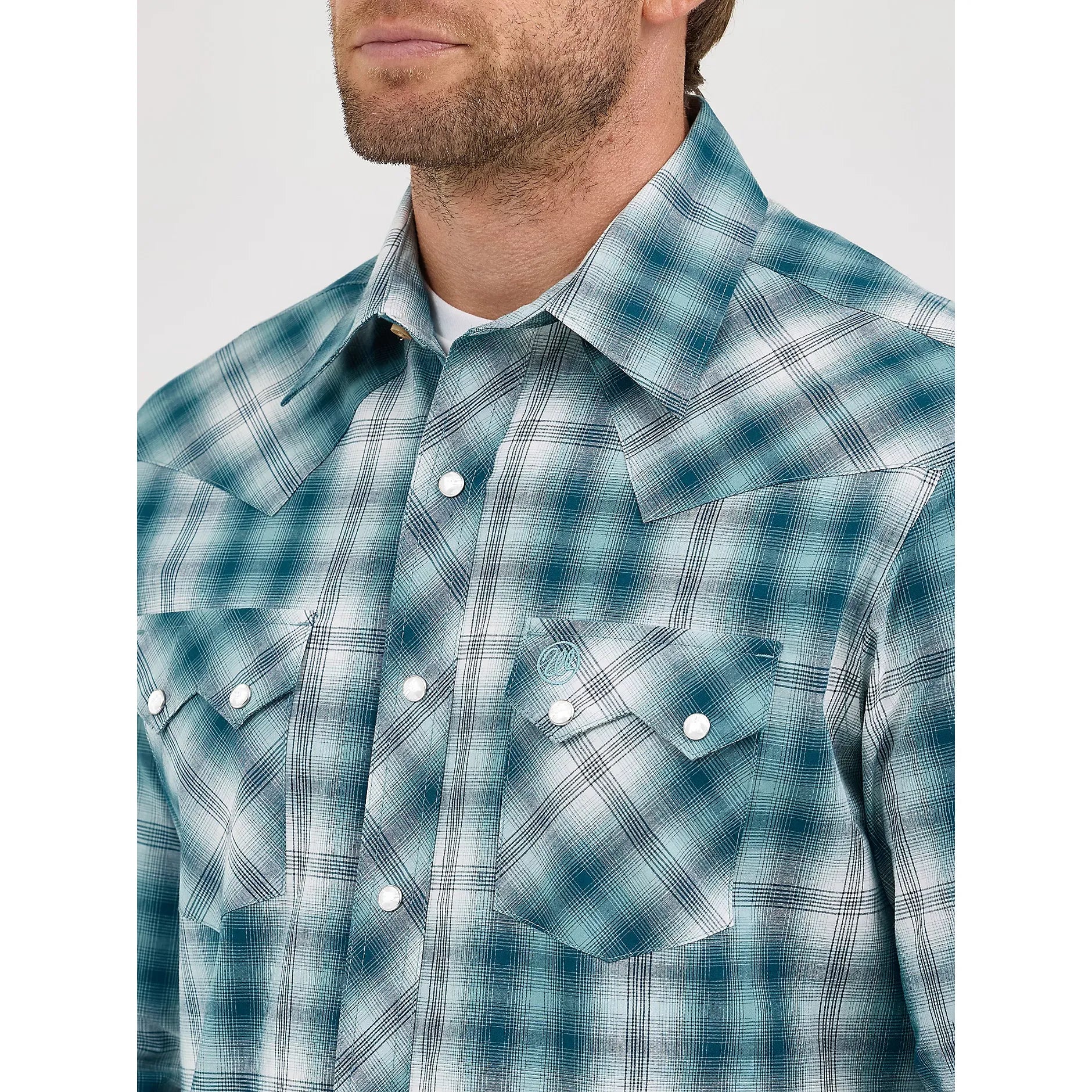 Men's Wrangler Retro® Long Sleeve Sawtooth Snap Pocket Western Shirt-Teal Plaid