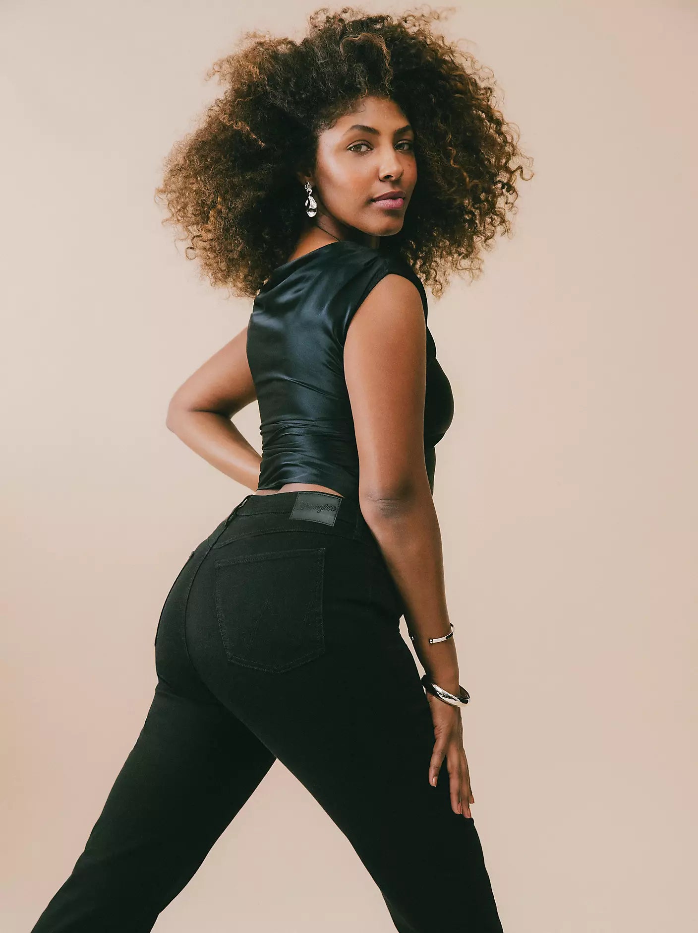 Women's Wrangler BESPOKE High Rise Bootcut Jean in Leighton