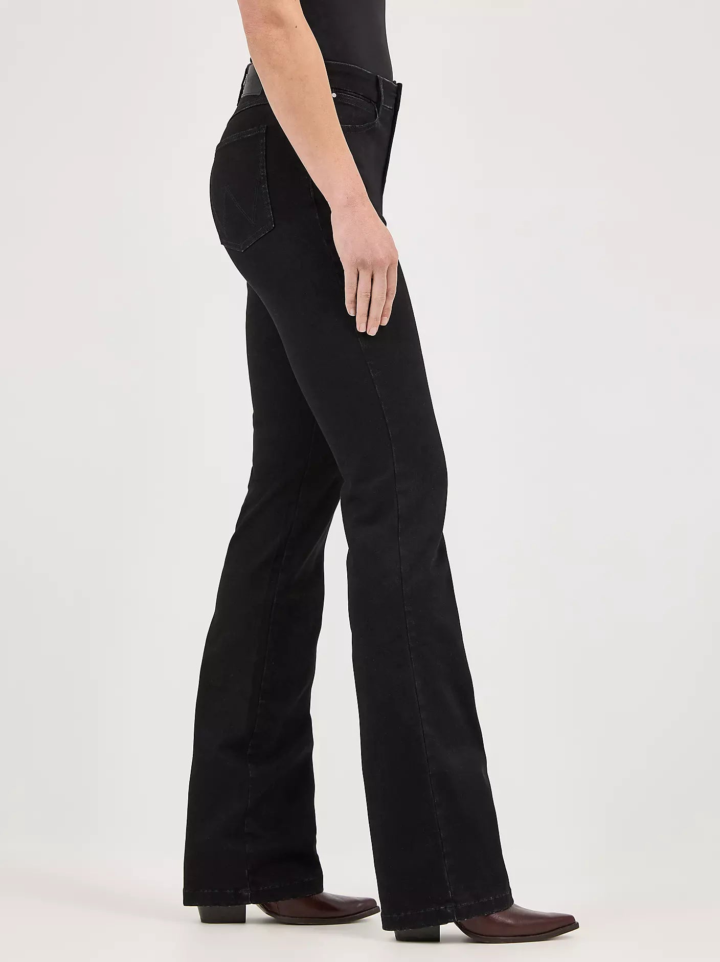 Women's Wrangler BESPOKE High Rise Bootcut Jean in Leighton