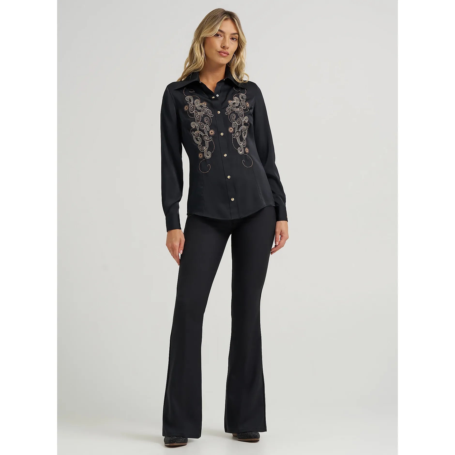Women's Wrangler x Lainey Wilson Satin Embroidery Western Snap Shirt-Black