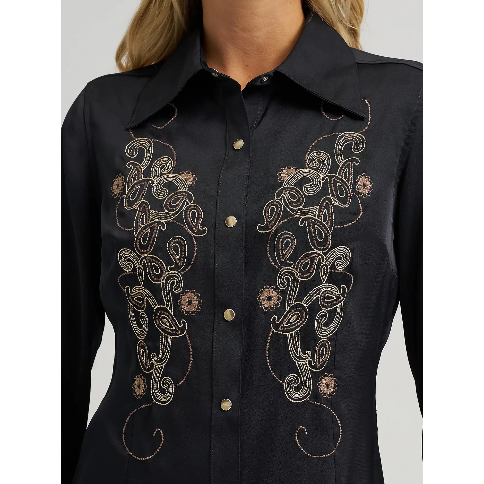 Women's Wrangler x Lainey Wilson Satin Embroidery Western Snap Shirt-Black