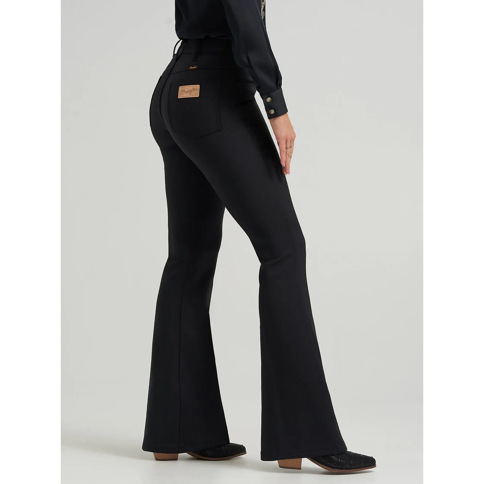 Women's Wrangler X Lainey Wilson Wrancher Flare Pant-Black