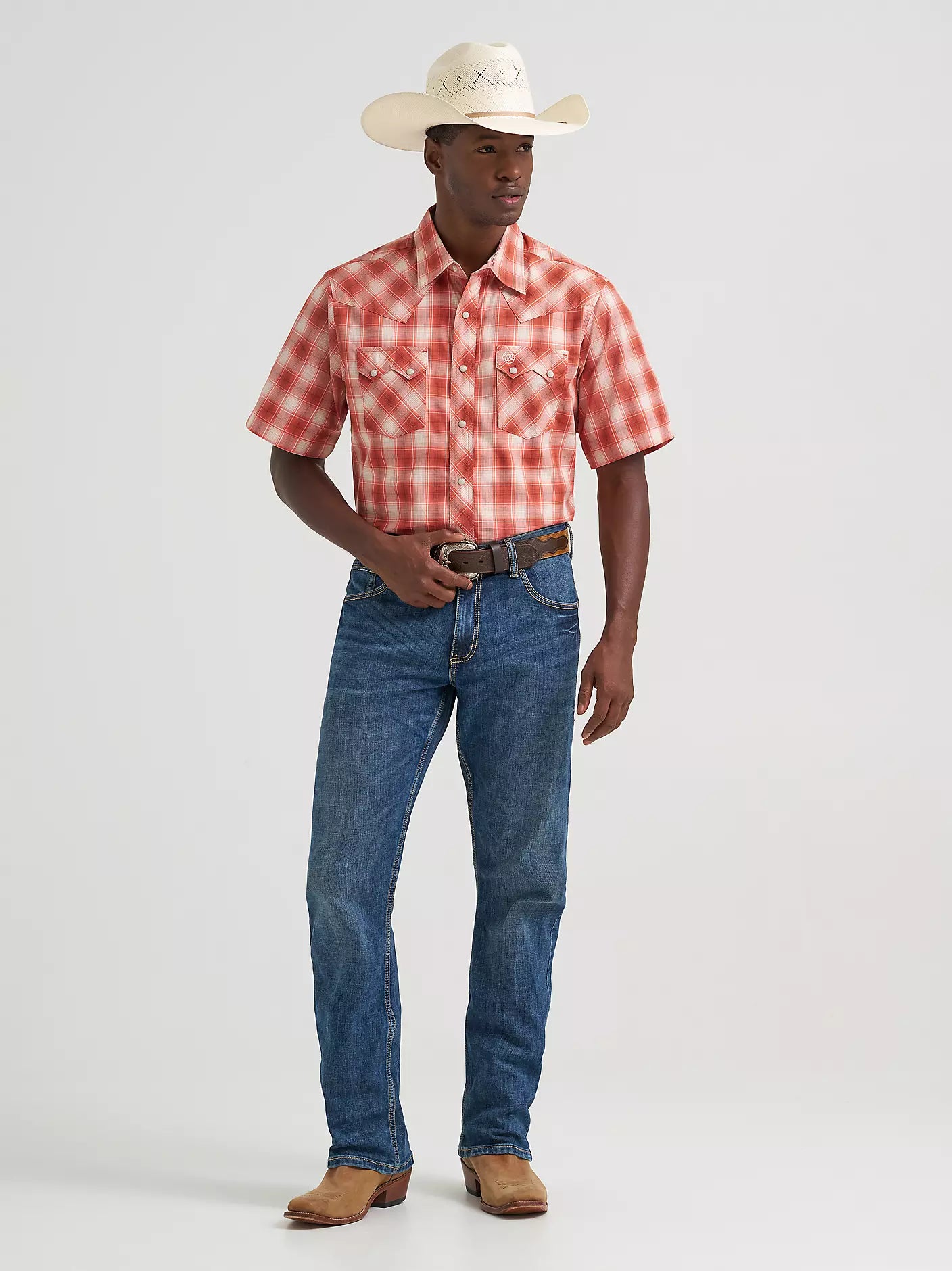 Men's Wrangler Retro Short Sleeve Sawtooth Pocket Western Snap Shirt-Burnt Orange