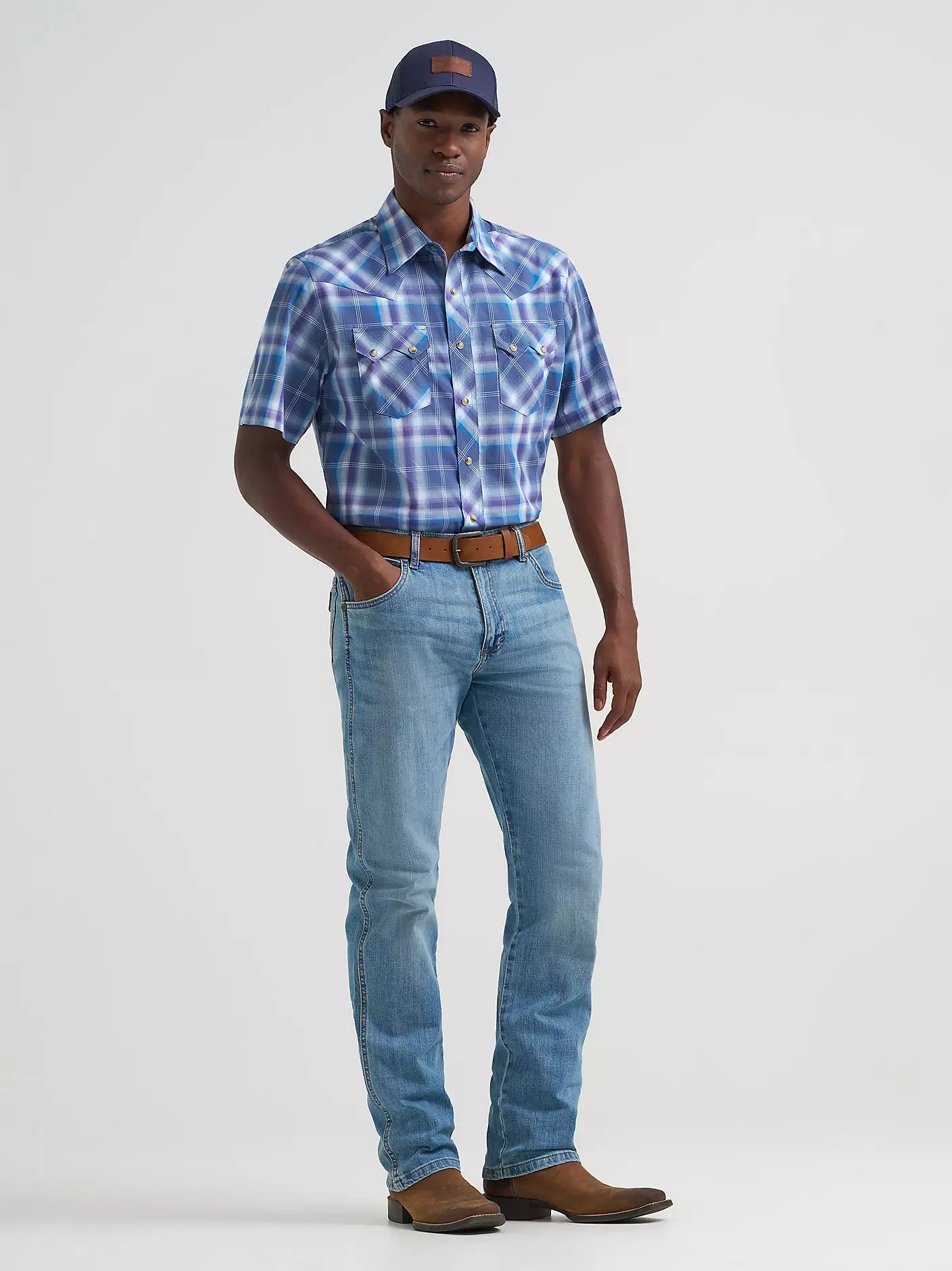 Men's Wrangler Retro Short Sleeve Sawtooth Pocket Western Snap Shirt-Navy Orchid