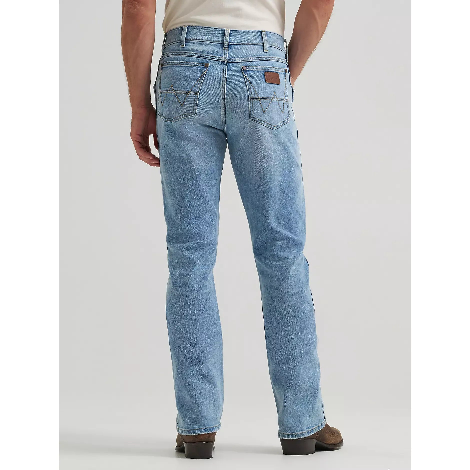 Men's Wrangler Retro® Slim Fit Bootcut Jean-Cloverdale - CWesternwear