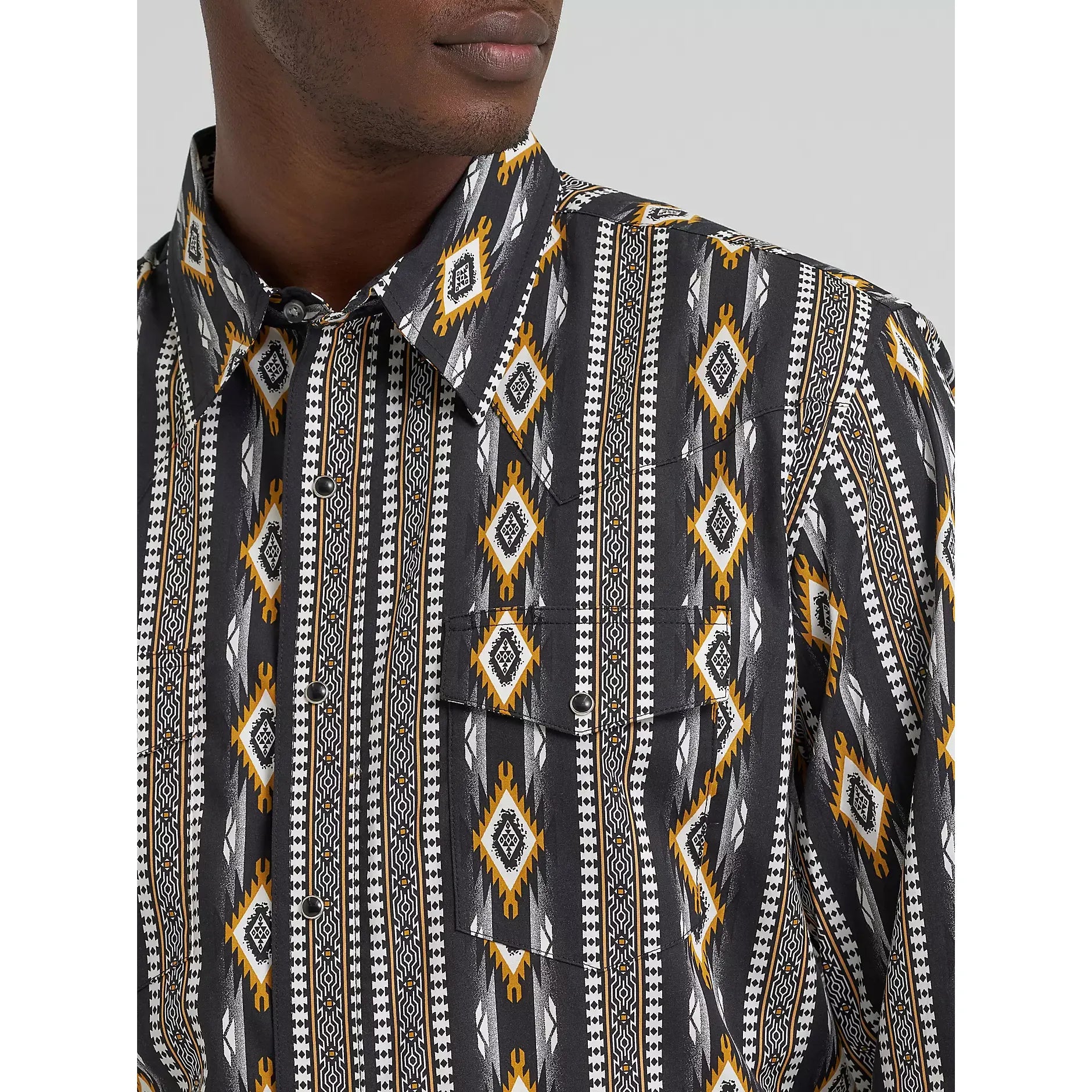 Men's Wrangler Checotah® Long Sleeve Western Snap Printed Shirt-Crow Black