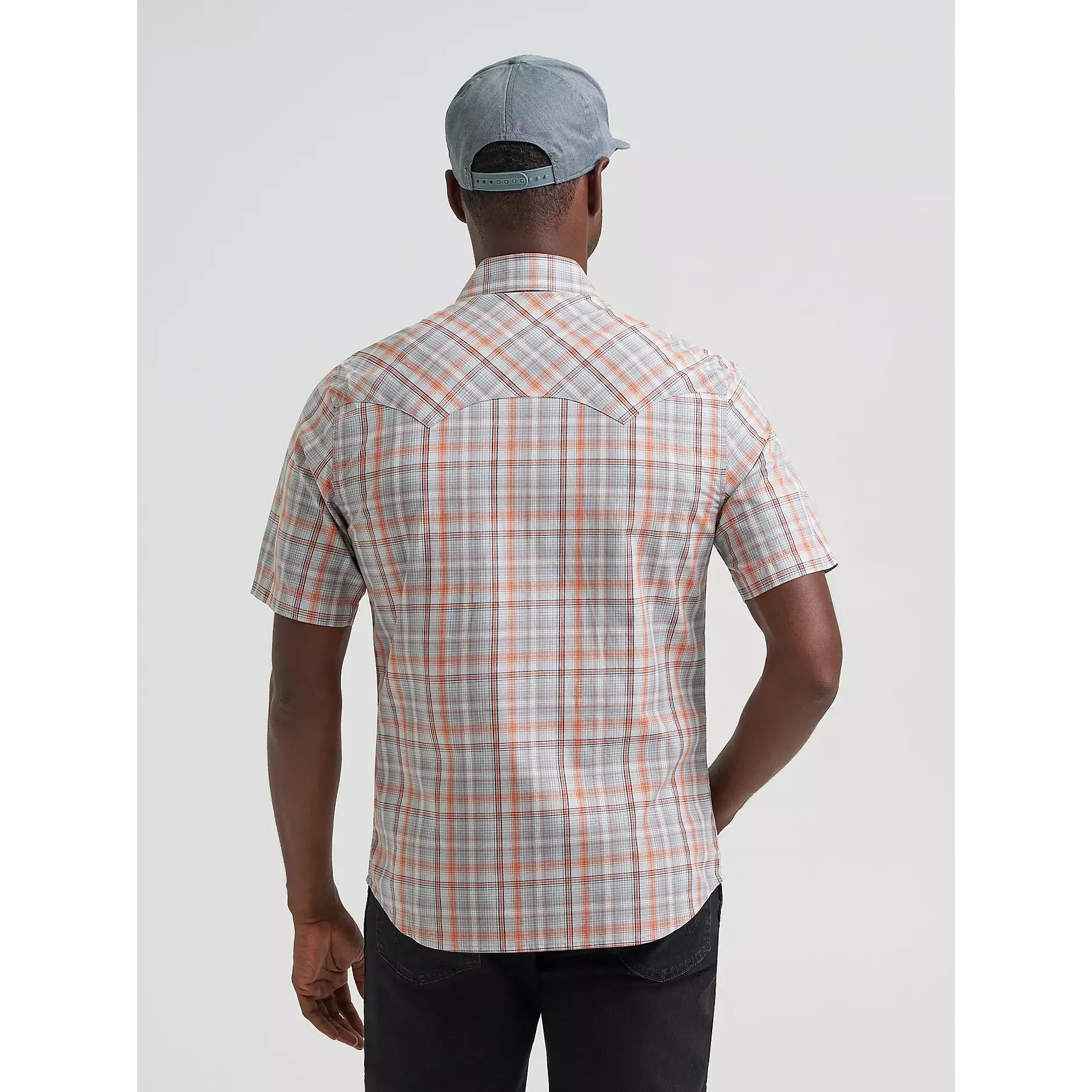 Men's Wrangler Retro Short Sleeve Sawtooth Pocket Western Snap Shirt-Gray Lights