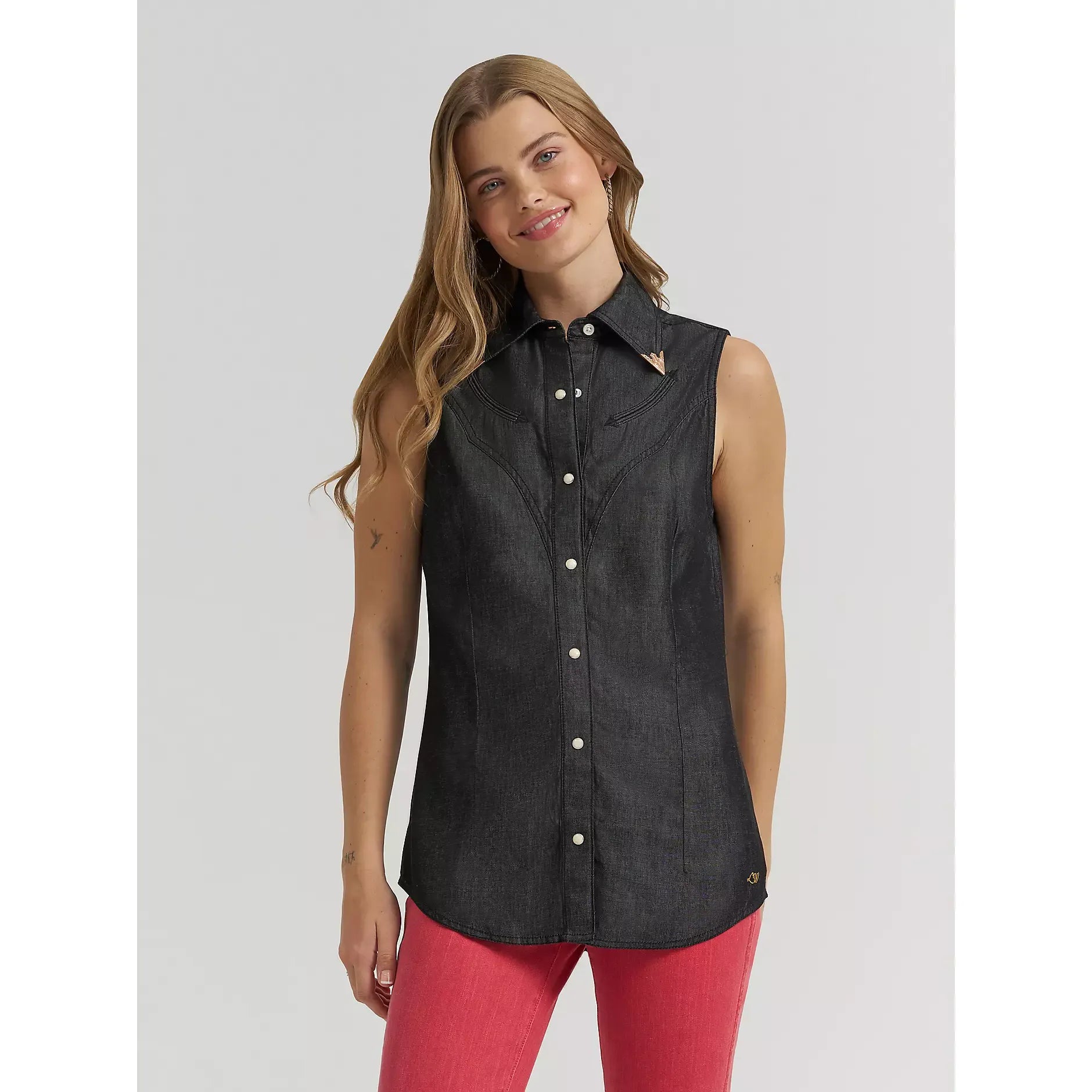 Women's Wrangler Lainey Wilson x Wrangler Black Denim Sleeveless Shirt