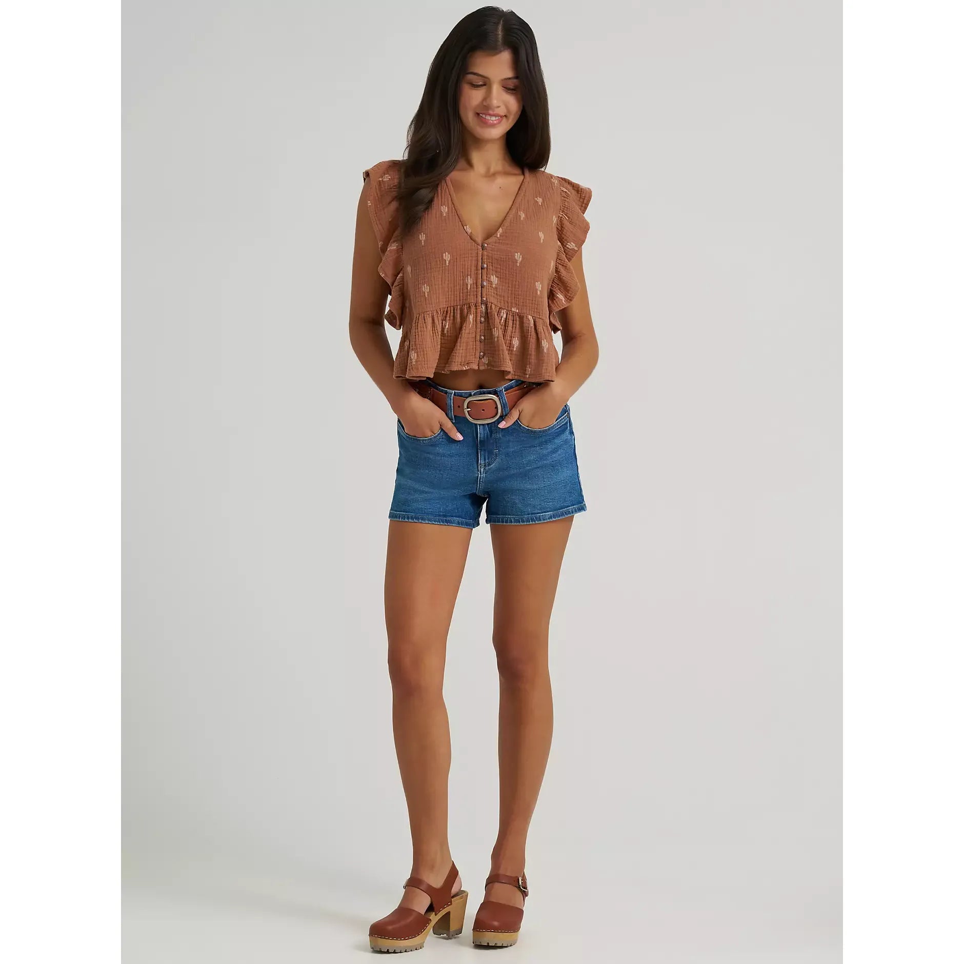 Women's Wrangler Gauzy Flutter Sleeve Blouse-Brown