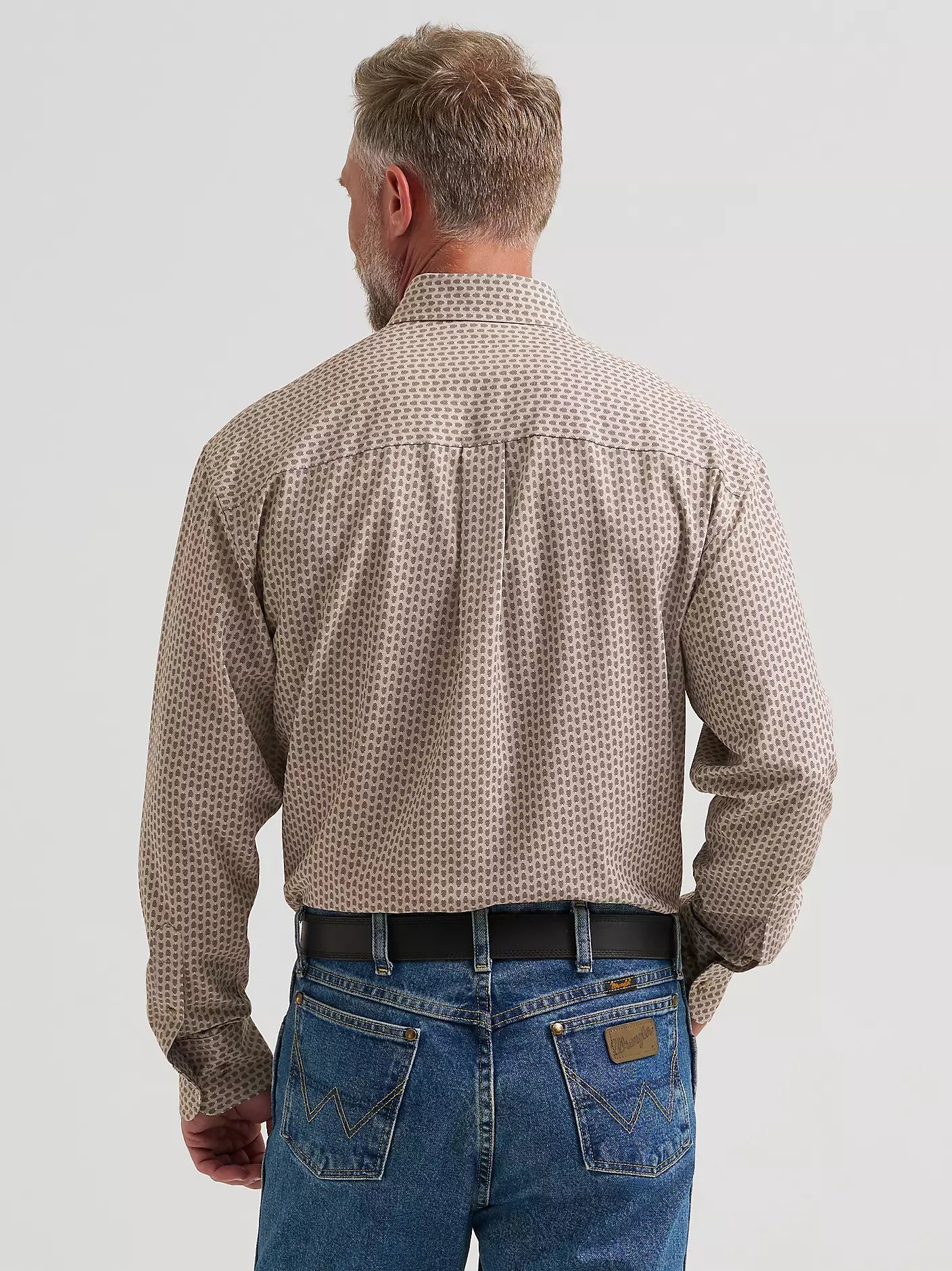 Men's Wrangler® George Strait™ Performance Button Down Shirt-Brown Arrows
