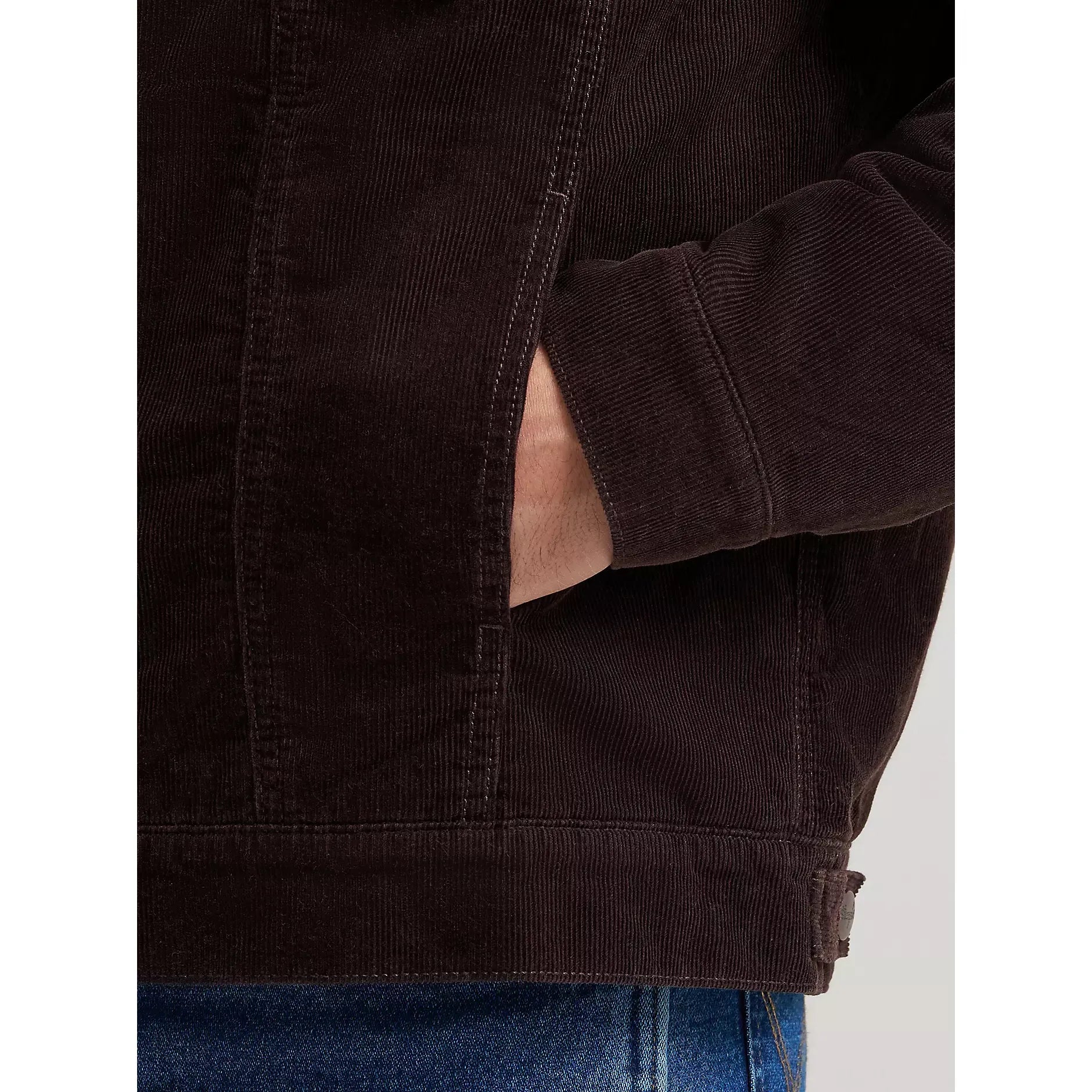 Men's Wrangler® Cowboy Cut® Sherpa Lined Corduroy Jacket-Black Coffee