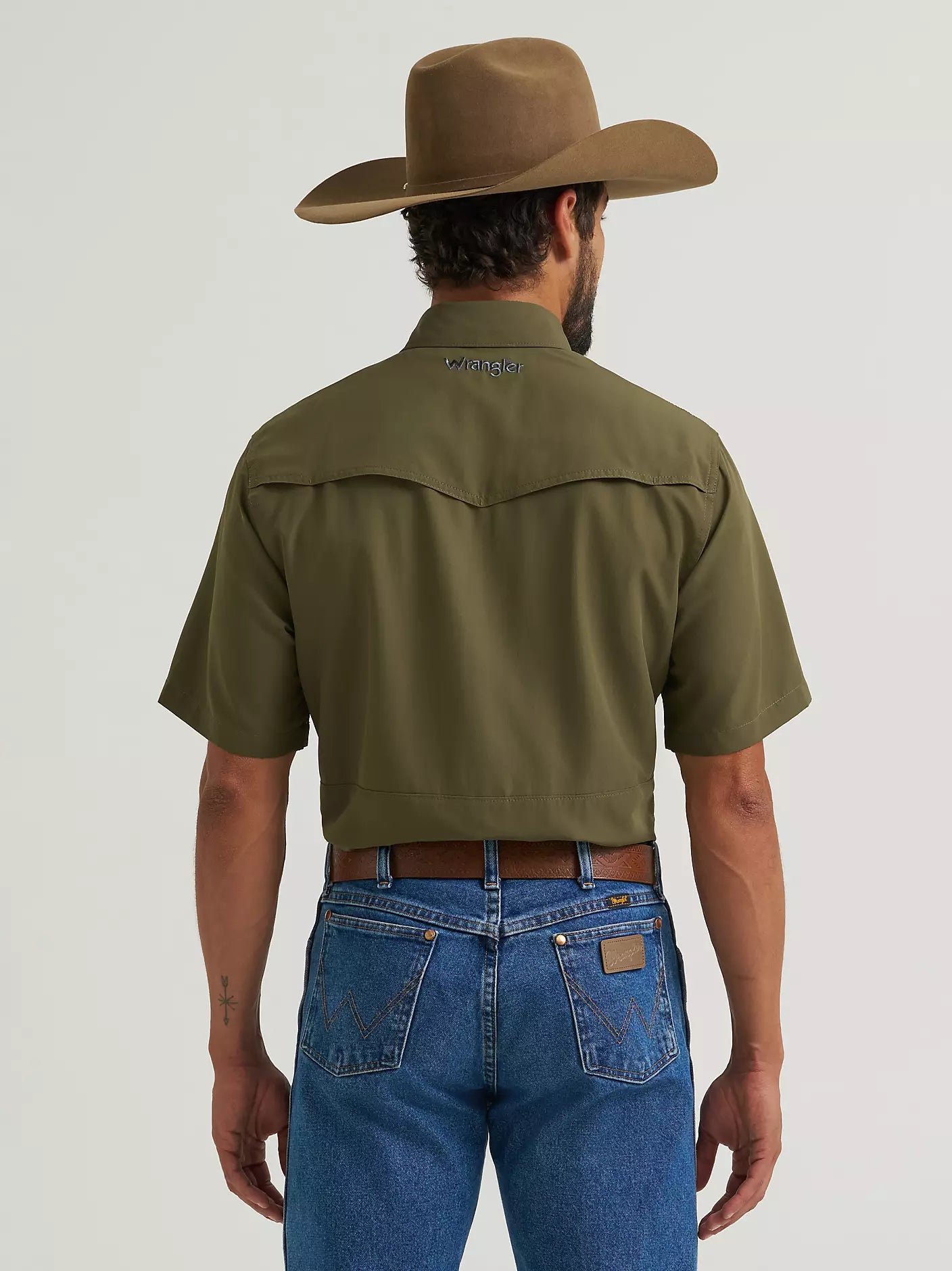 Men's Wrangler All Terrain Gear Men's Performance Solid Shirt-Olive Night