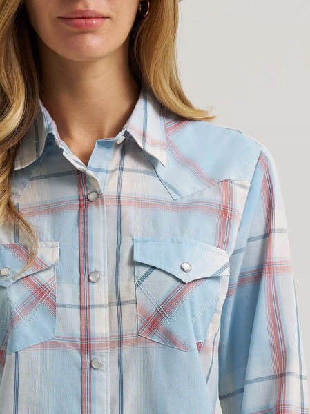 Women's Wrangler Essential Western Snap Shirt-Blue