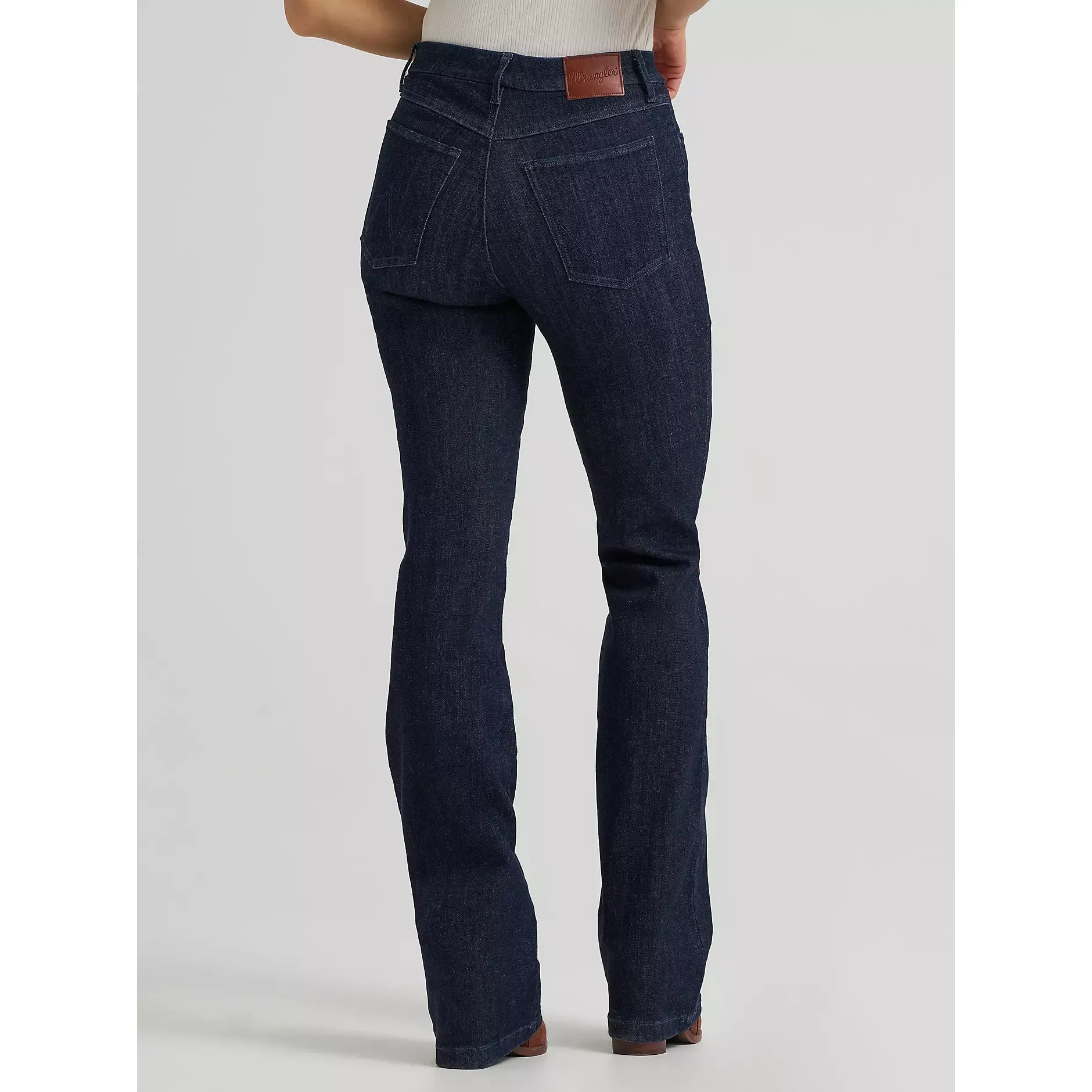 Women's Wrangler BESPOKE Pintuck Bootcut Jean in Camryn - CWesternwear