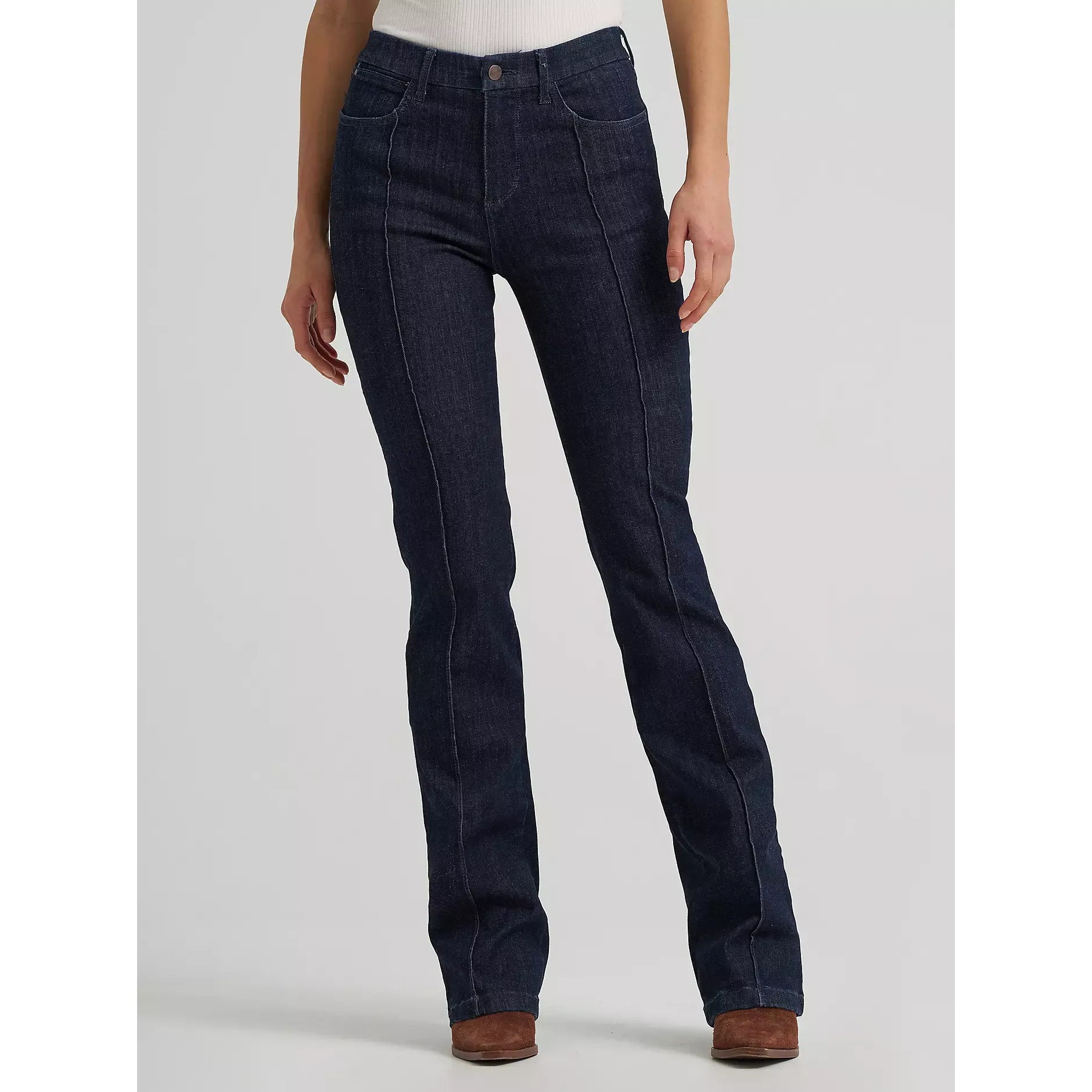 Women's Wrangler BESPOKE Pintuck Bootcut Jean in Camryn - CWesternwear