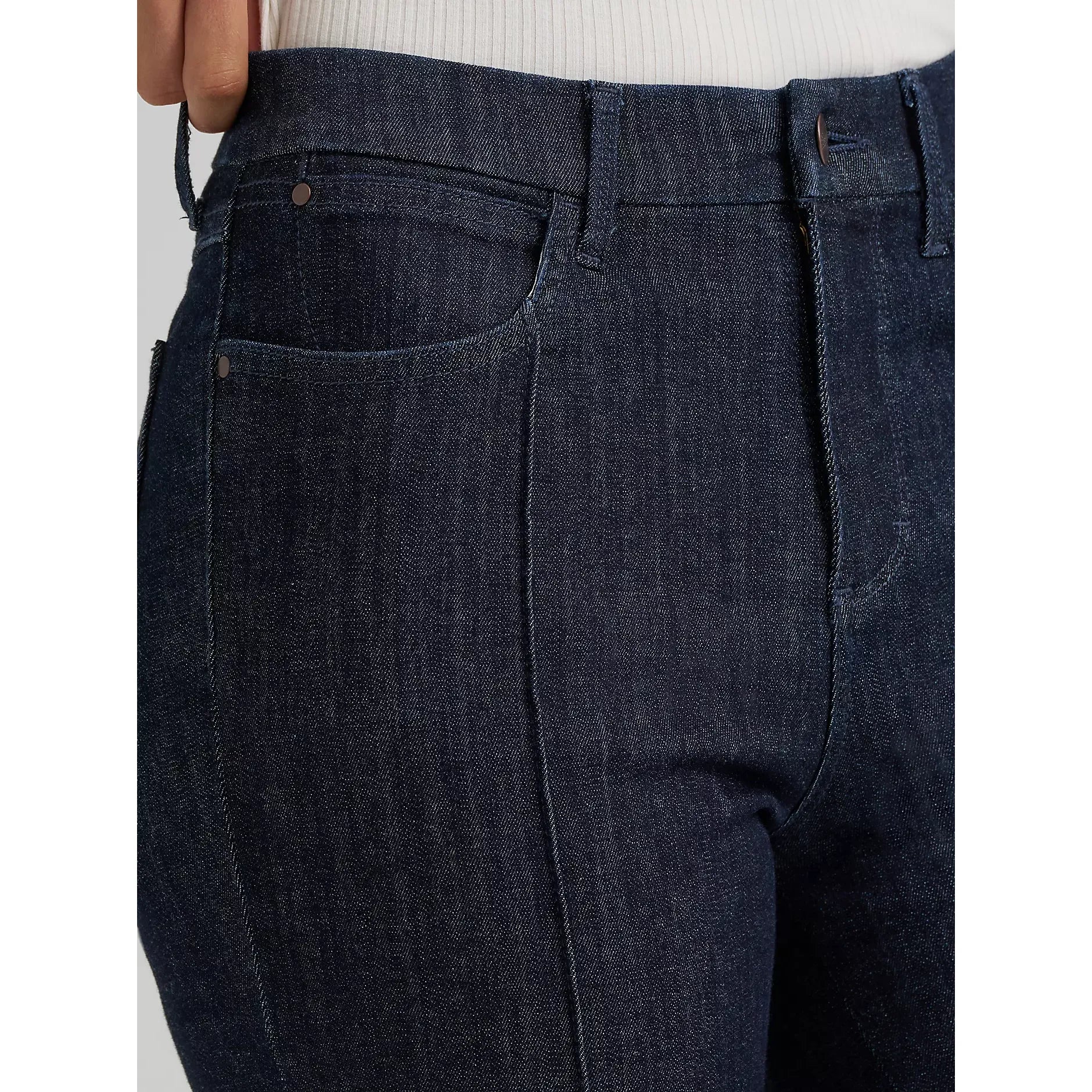 Women's Wrangler BESPOKE Pintuck Bootcut Jean in Camryn - CWesternwear