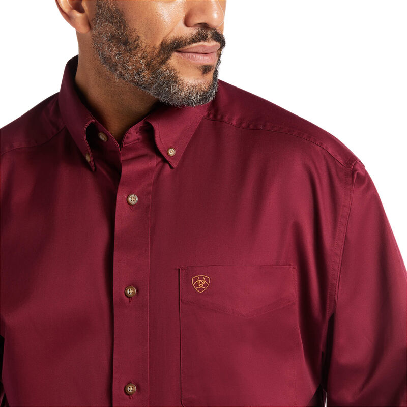 Ariat Men's Solid Twill Classic Fit Burgundy Shirt